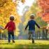 Kinderen spelen buiten in een Belgisch park